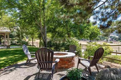 25755 Skyline Dr, Tehachapi, CA 93561 photo 22