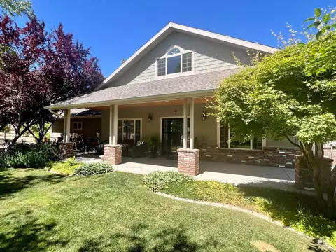 25755 Skyline Dr, Tehachapi, CA 93561 photo 1
