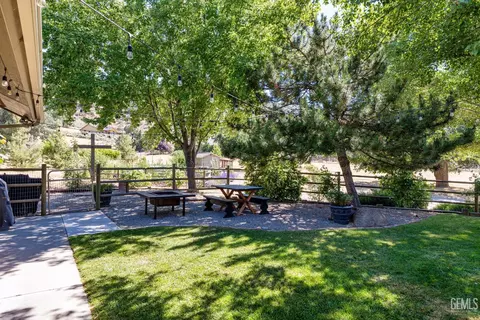 25755 Skyline Dr, Tehachapi, CA 93561 photo 17