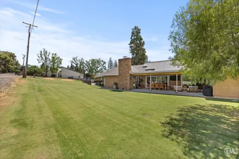 6302 Broadmoor Ct, Bakersfield, CA 93306 photo 46