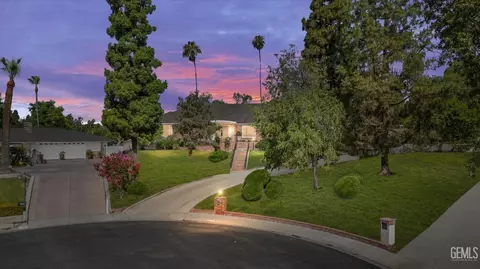 6302 Broadmoor Ct, Bakersfield, CA 93306 photo 4