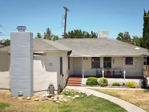 104 E Lucard St, Taft, CA 93268 photo 1