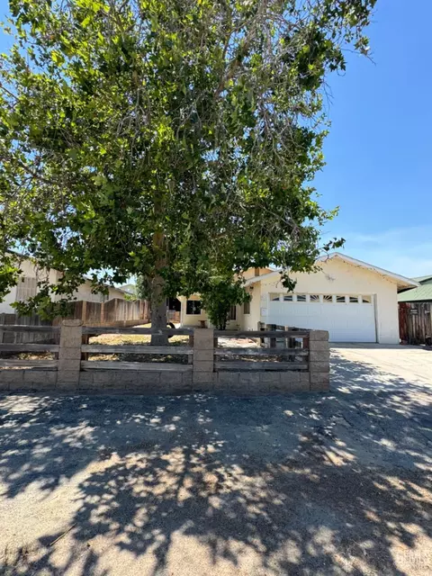 911 San Joaquin St, Maricopa, CA 93252