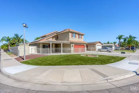 1085 Mast Ave, Mcfarland, CA 93250