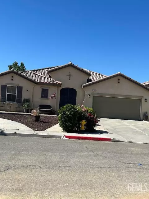 1008 Georgia St, Tehachapi, CA 93561 photo 1