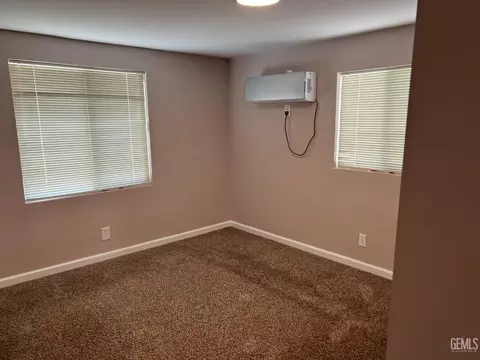 Bedroom - 210 E St, Taft, CA 93268 photo 3 of 4