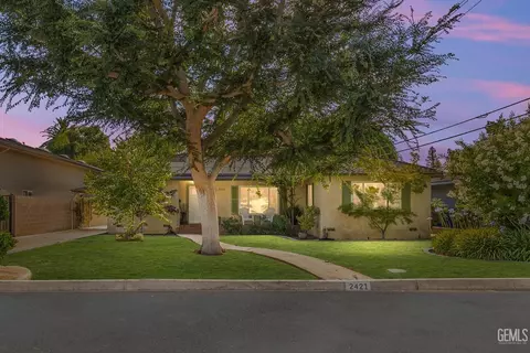2421 Pine St, Bakersfield, CA 93301
