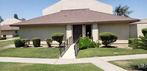 930 Olive Dr #47, Bakersfield, CA 93308