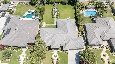 12404 Trinity River Dr, Bakersfield, CA 93312 photo 4