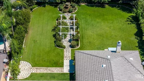 12404 Trinity River Dr, Bakersfield, CA 93312 photo 61