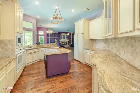 12404 Trinity River Dr, Bakersfield, CA 93312 photo 18