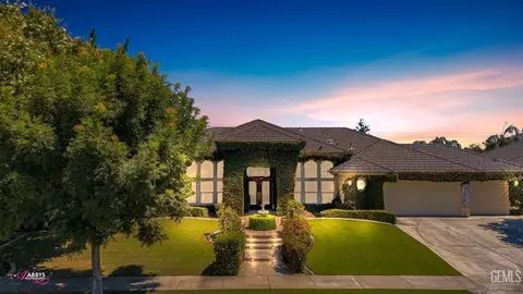 12404 Trinity River Dr, Bakersfield, CA 93312 photo 5
