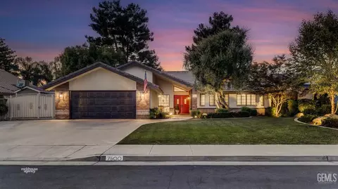 7500 Angela Ave, Bakersfield, CA 93308