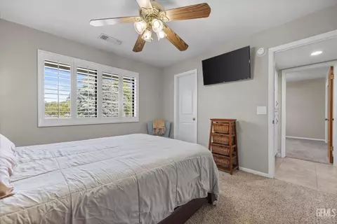 5701 Oakleaf St, Bakersfield, CA 93308 photo 29