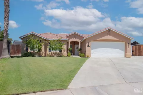 3739 Meadow Hills Ct, Bakersfield, CA 93308