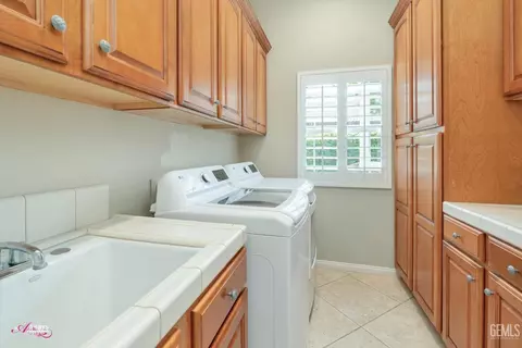 2211 Crocus Dr, Bakersfield, CA 93311 photo 14