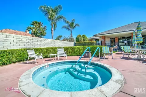 2211 Crocus Dr, Bakersfield, CA 93311 photo 57
