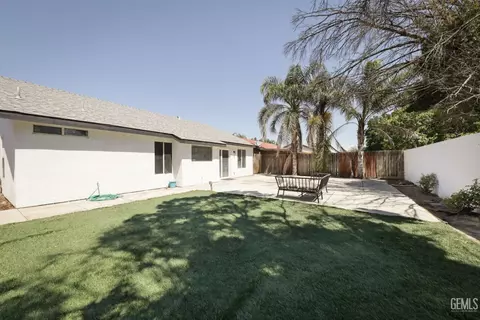 Exterior - 4504 Tea Tree Ct, Bakersfield, CA 93304 photo 5 of 5