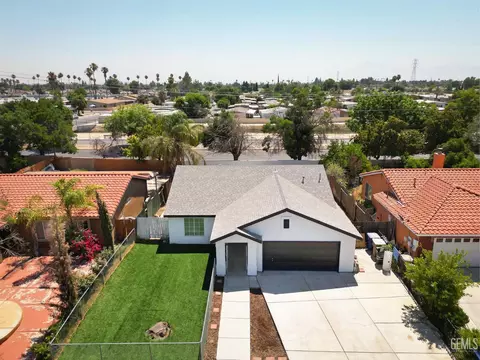 View/Area - 4504 Tea Tree Ct, Bakersfield, CA 93304 photo 1 of 4