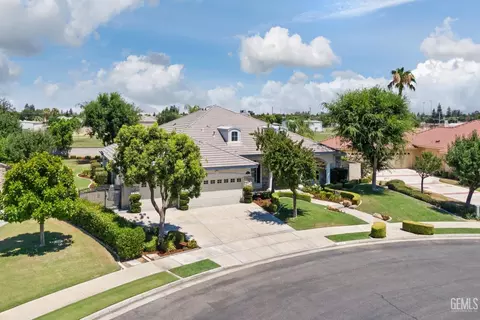1314 Broxbourne Dr, Bakersfield, CA 93312