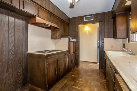 434 W Santa Ana Ave, Clovis, CA 93612 photo 7