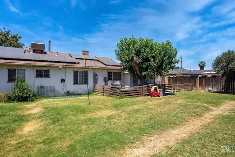 3709 Apache Ave, Bakersfield, CA 93309 photo 18