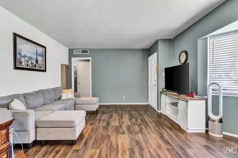 3709 Apache Ave, Bakersfield, CA 93309 photo 7