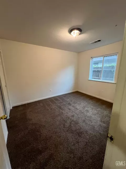 480 Ryan Dr, Shafter, CA 93263 photo 17