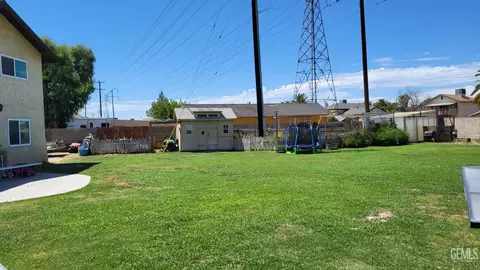 Exterior - 4508 Adidas Ct, Bakersfield, CA 93313 photo 8 of 15