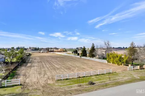 237 Wegis Ave, Bakersfield, CA 93314