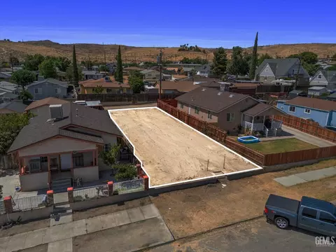 213 Philippine St, Taft, CA 93268 photo 2