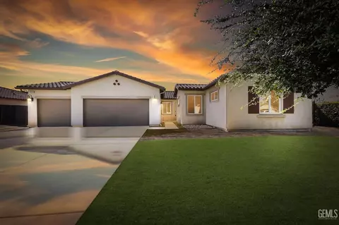 15415 Montalone Pl, Bakersfield, CA 93314