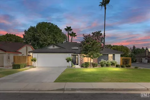 8913 Gleeson Ct, Bakersfield, CA 93311