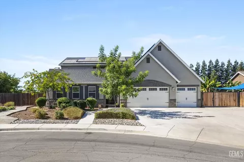 9626 Prado Del Rey Dr, Bakersfield, CA 93314