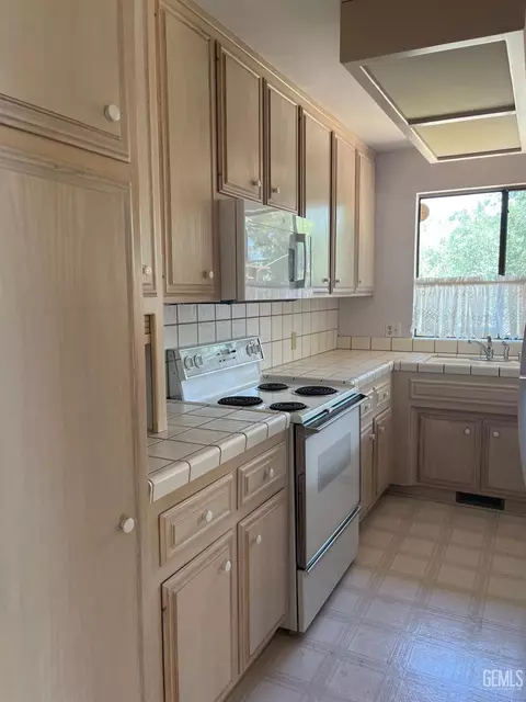 26840 Echo Ct, Tehachapi, CA 93561 photo 22