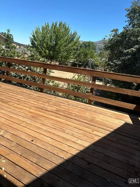 26840 Echo Ct, Tehachapi, CA 93561 photo 4