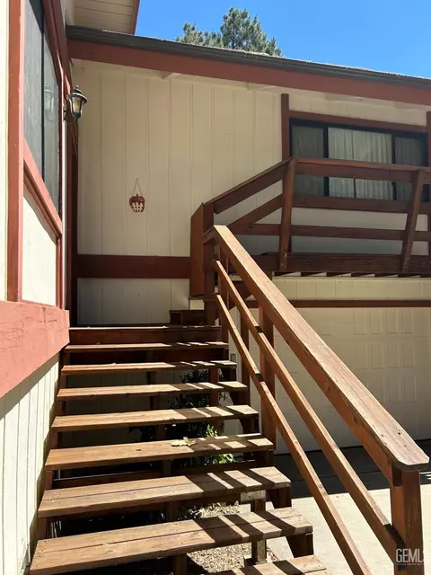26840 Echo Ct, Tehachapi, CA 93561 photo 5