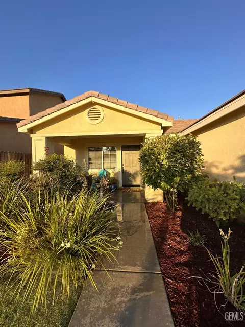 6810 Trejo Dr, Bakersfield, CA 93313 photo 4