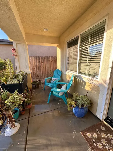 6810 Trejo Dr, Bakersfield, CA 93313 photo 5