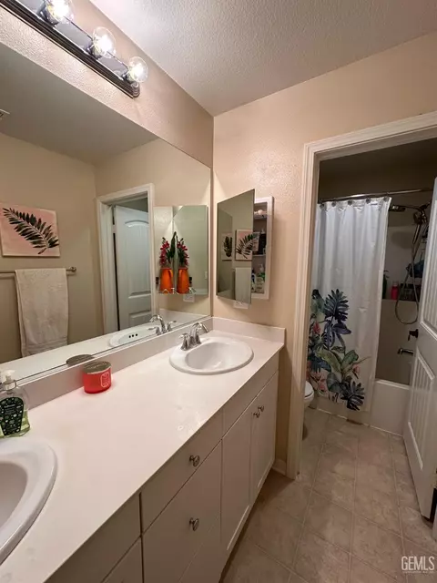 6810 Trejo Dr, Bakersfield, CA 93313 photo 18