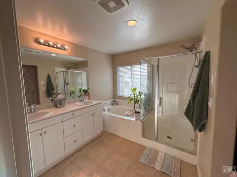 6810 Trejo Dr, Bakersfield, CA 93313 photo 25
