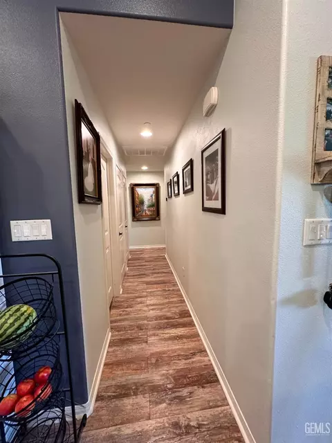 6810 Trejo Dr, Bakersfield, CA 93313 photo 28
