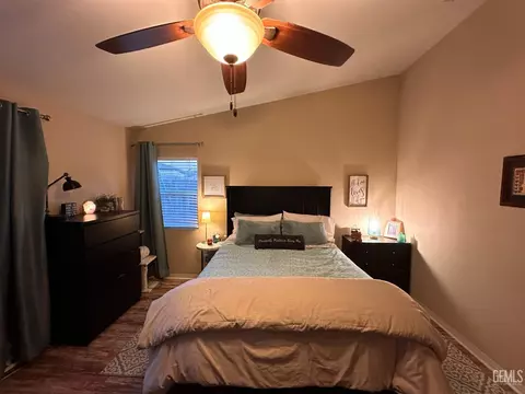 6810 Trejo Dr, Bakersfield, CA 93313 photo 24