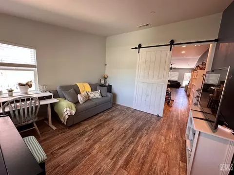 6810 Trejo Dr, Bakersfield, CA 93313 photo 10