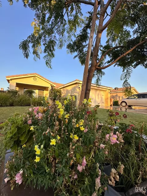 6810 Trejo Dr, Bakersfield, CA 93313 photo 9