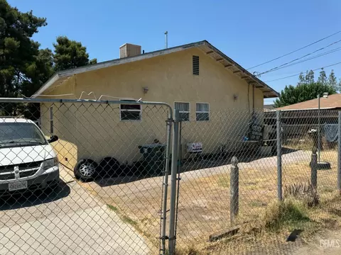 521 Homaker Pl, Bakersfield, CA 93301