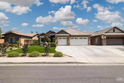 Exterior - 9012 Ribston Ave, Bakersfield, CA 93312 photo 1 of 10