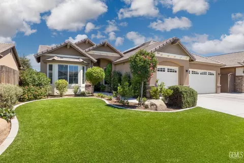 Exterior - 9012 Ribston Ave, Bakersfield, CA 93312 photo 2 of 10