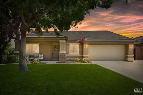 13111 Ridgeway Meadows Dr, Bakersfield, CA 93314