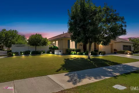 316 Tiffany Dr, Bakersfield, CA 93312